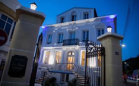 Hotel De Charme La Bonne Adresse - Logis Hotels